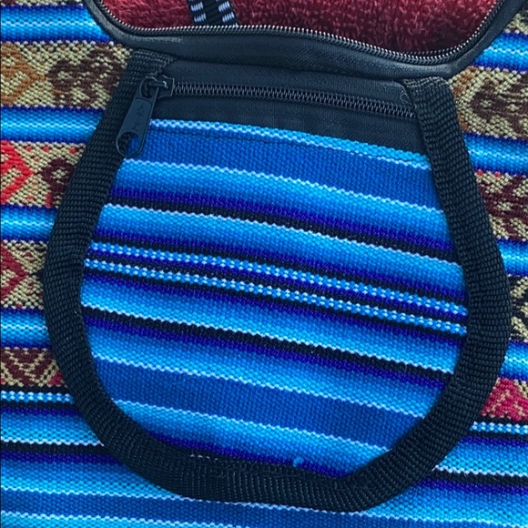 Host Pick💕Small Woven Style Single Pocket Purse - Picture 2 of 6